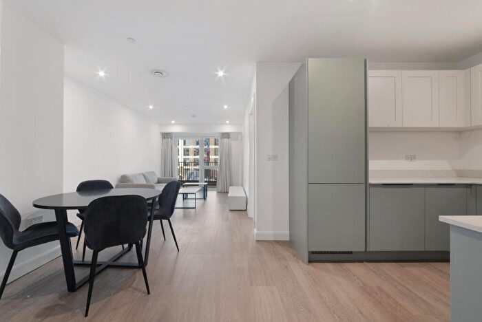 1 Bedroom Apartment To Rent In Galleria House, Western Gateway, London, E16