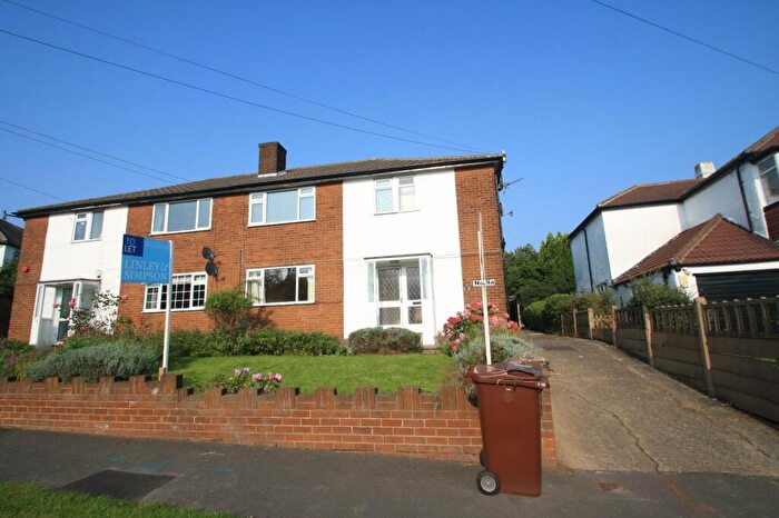 2 Bedroom Flat To Rent In The Quarry, Leeds, West Yorkshire, Uk, LS17