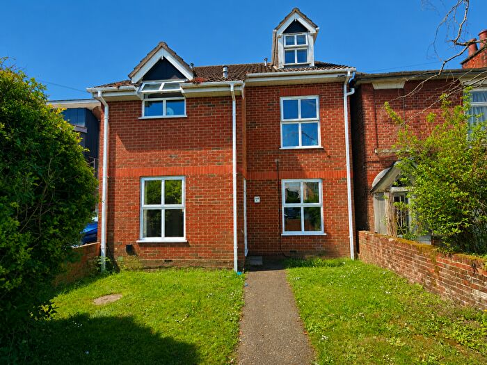 1 Bedroom Flat To Rent In Millbrook Road East, Freemantle, SO15