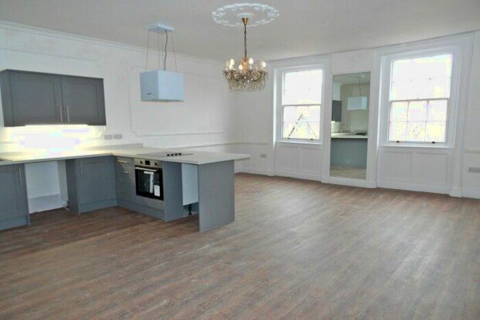 2 Bedroom Flat To Rent In North Gate, Newark, NG24