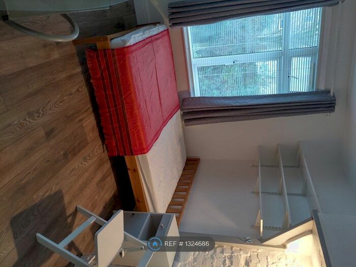 Studio To Rent In Pointout Road, Southampton SO16