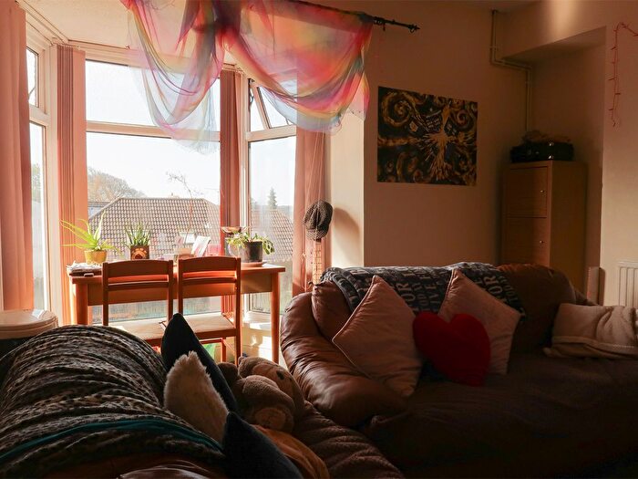 2 Bedroom Flat To Rent In Gower Road, Swansea, SA2