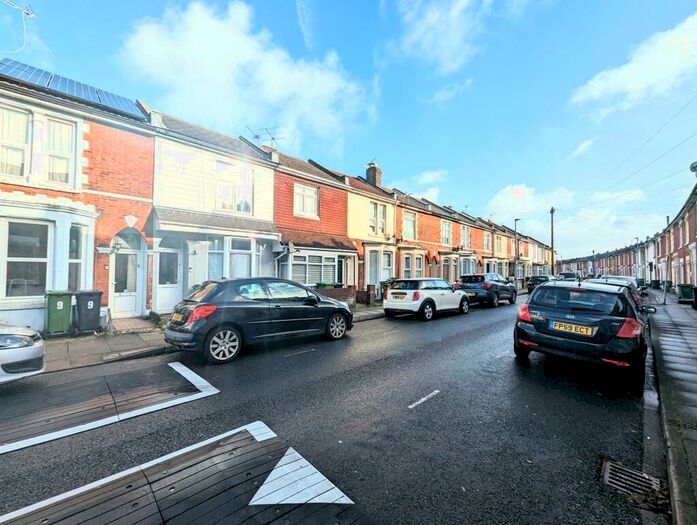 3 Bedroom House To Rent In Walmer Road, Portsmouth, PO1