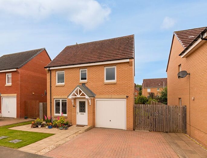 3 Bedroom Detached House For Sale In Kittlegairy View, Peebles, EH45