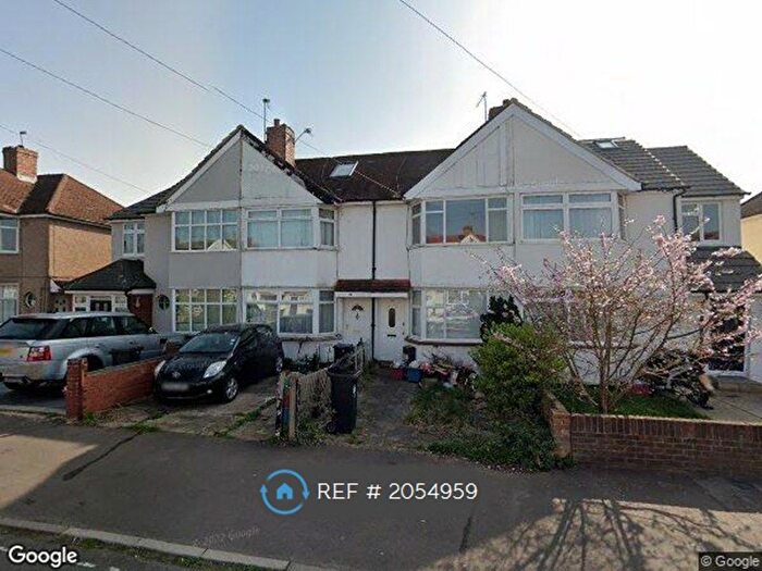 2 Bedroom Terraced House To Rent In Craven Avenue, Middlesex, TW13