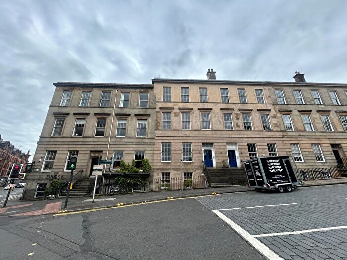 2 Bedroom Apartment To Rent In Lynedoch Street, Park District, G3