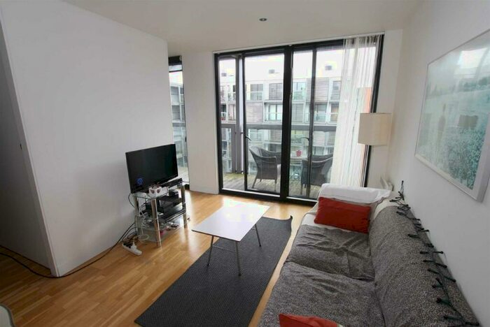 1 Bedroom Apartment To Rent In MoHo, Castlefield, M15