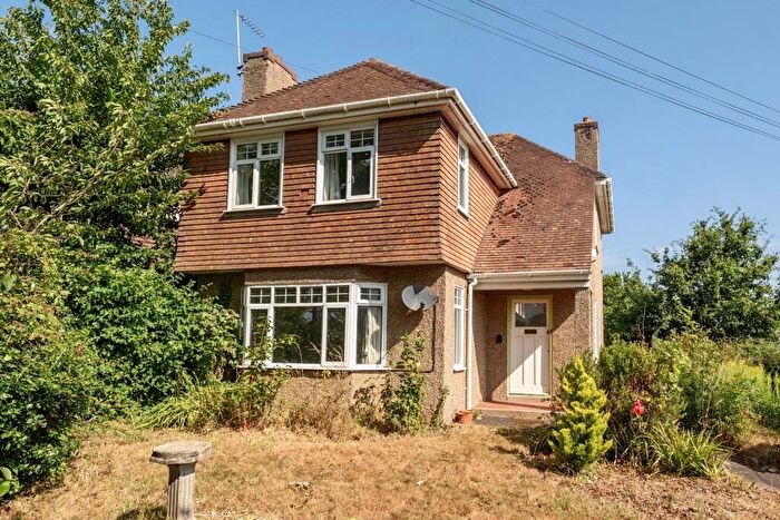 3 Bedroom Detached House For Sale In Newlands Park, Seaton, Devon, EX12