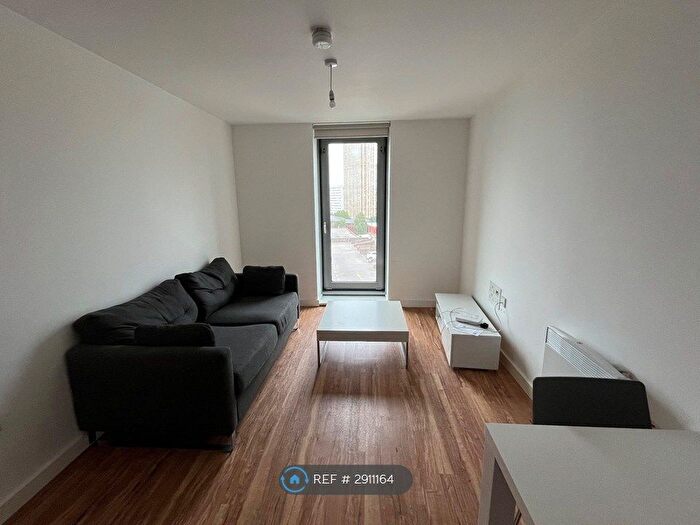 1 Bedroom Flat To Rent In Michigan Avenue, Salford, M50