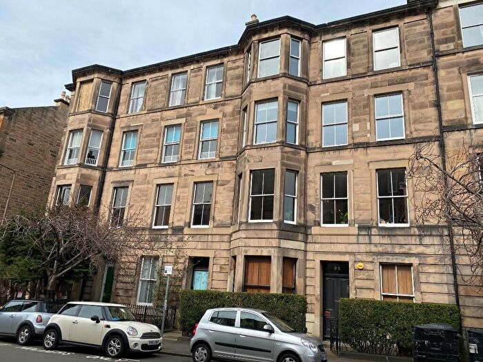 3 Bedroom Flat To Rent In Lutton Place, Newington, Edinburgh, EH8