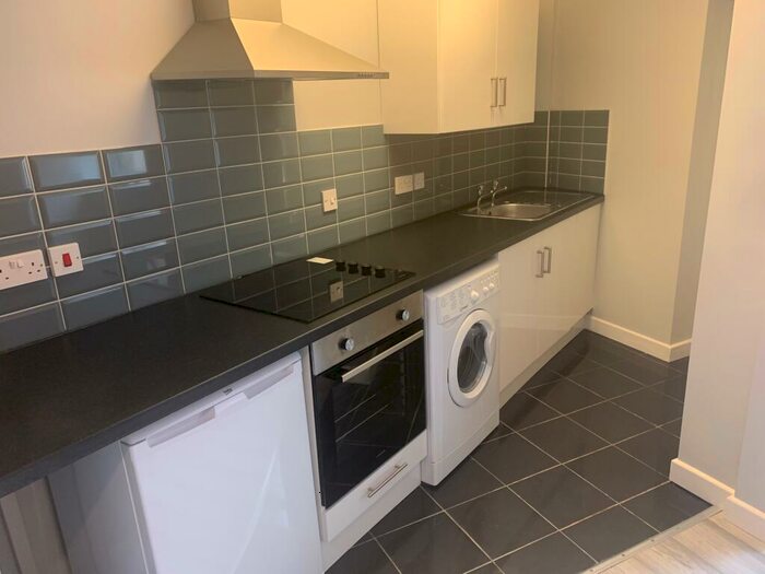 Studio To Rent In Portswood Road, Southampton, SO17