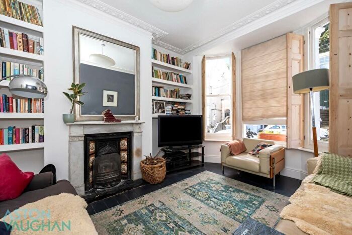 4 Bedroom Terraced House For Sale In Roundhill Crescent, Brighton, BN2