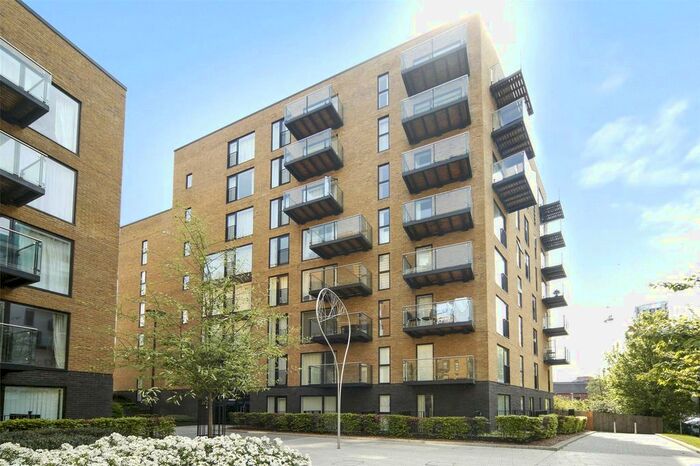2 Bedroom Flat To Rent In Conington Road, London, SE13