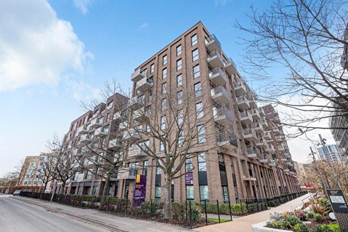 2 Bedroom Apartment To Rent In Carraway Street, Reading, RG1
