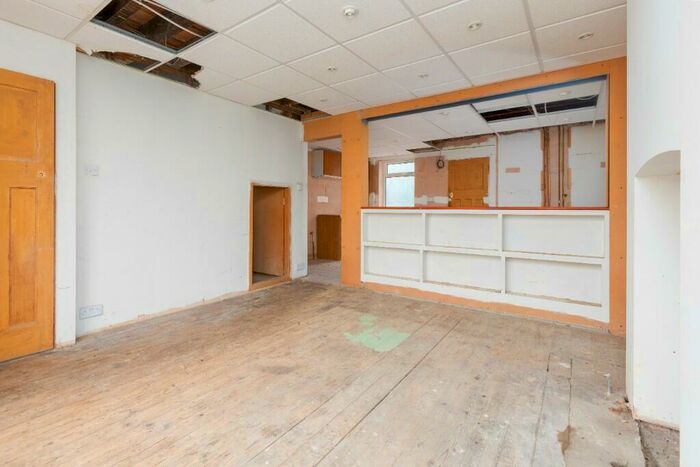 3 Bedroom Semi-Detached House For Sale In Walden Crescent, Stockport, Greater Manchester, SK7