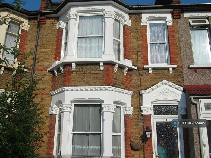 3 Bedroom Terraced House To Rent In Westwood Road, Ilford, IG3