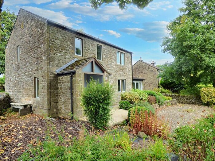 4 Bedroom Detached House For Sale In Sycamore Bank, Hetton, Skipton, BD23