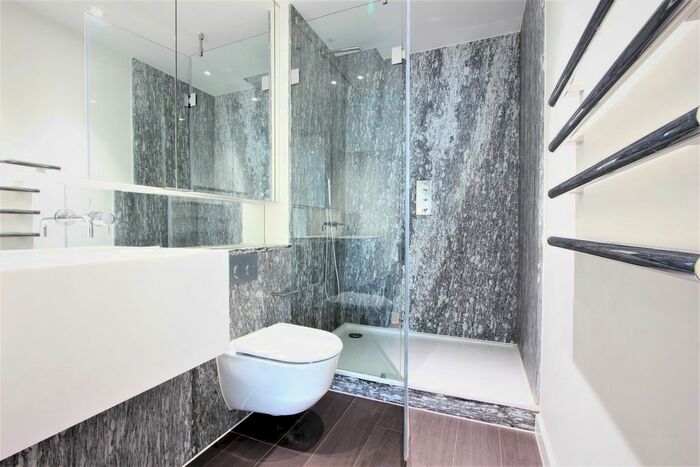 2 Bedroom Flat To Rent In Cutter Lane, London, SE10