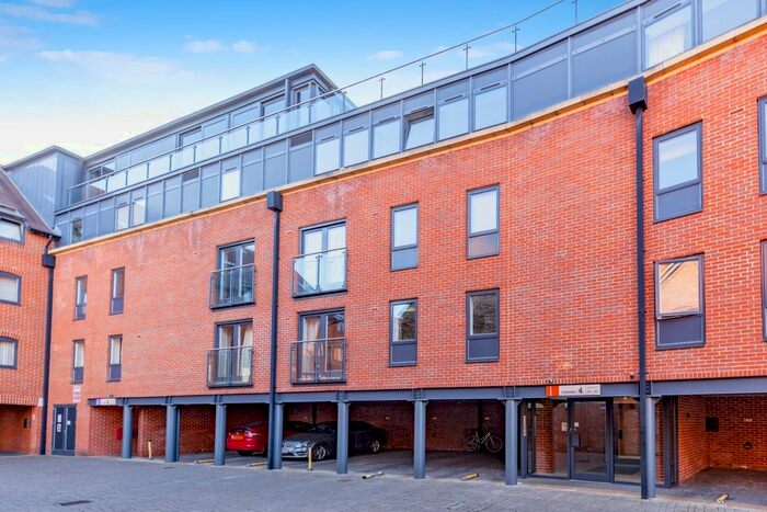 2 Bedroom Flat To Rent In St. Thomas Street, Oxford, OX1