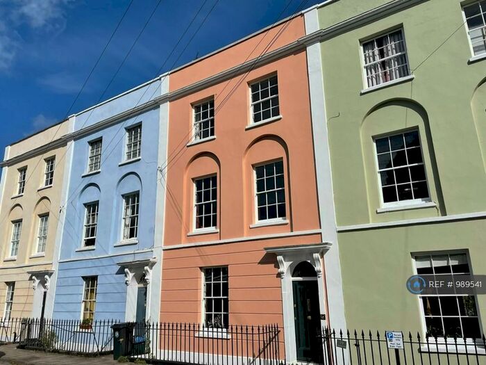 4 Bedroom Terraced House To Rent In Fremantle Square, Bristol, BS6