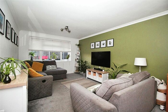 4 Bedroom Detached House For Sale In Poulders Gardens, Sandwich, Kent, CT13