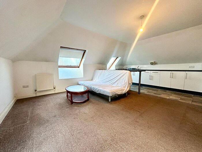 1 Bedroom Property To Rent In Chatsworth Road, Croydon, CR0