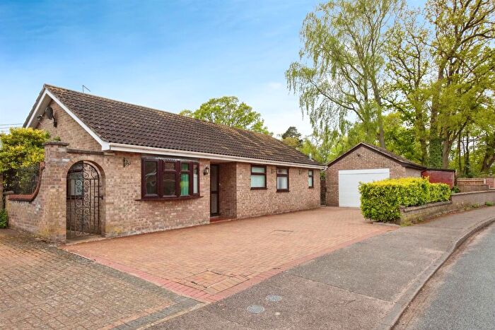 4 Bedroom Detached Bungalow For Sale In Hornbeam Road, Mildenhall, Bury St. Edmunds, IP28