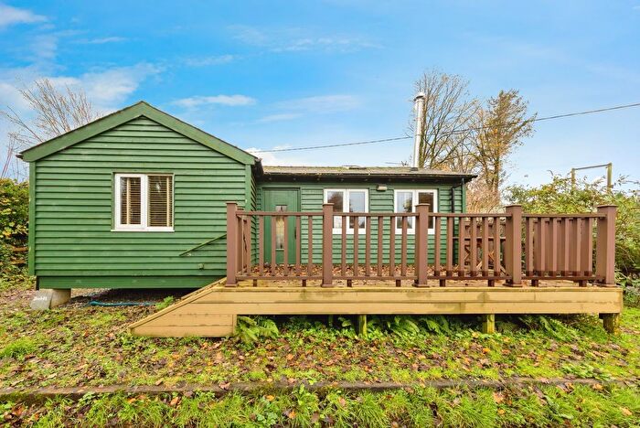 2 Bedroom Bungalow For Sale In Llansteffan, Carmarthen, Carmarthenshire, SA33