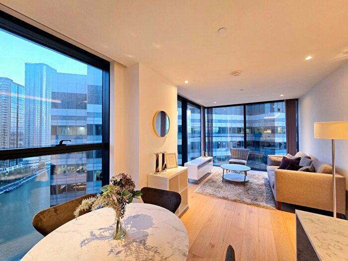 2 Bedroom Flat To Rent In Marsh Wall, South Quay Plaza, Canary Wharf, E14