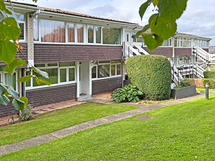 2 Bedroom Flat For Sale In Lansdowne, Ludwell Valley, EX2