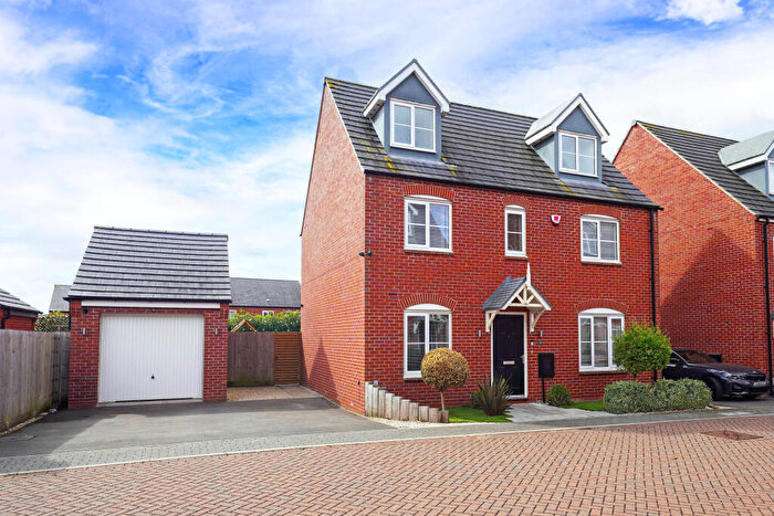 5 Bedroom Detached House For Sale In Wadham Close, Syston, Leicester, Leicestershire, LE7