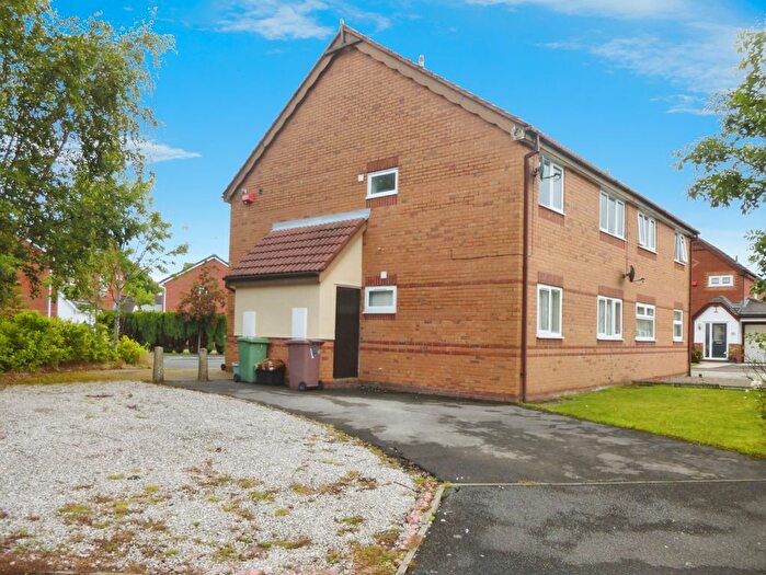 2 Bedroom Flat To Rent In Newfields, Eccleston, WA10