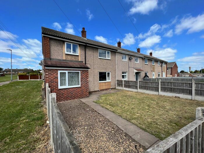 3 Bedroom Semi-Detached House To Rent In Sycamore Avenue, Knottingley, WF11