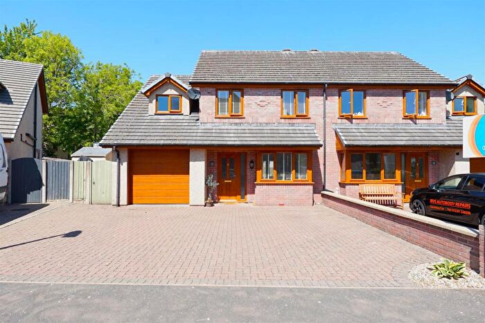 4 Bedroom Semi-Detached House For Sale In White Combe Way, Askam-In-Furness, LA16