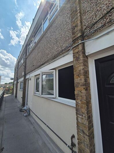 2 Bedroom Flat To Rent In Ayerst Court, Beaumont Road, London, E10