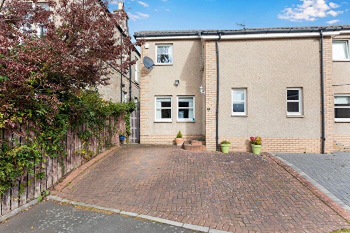 3 Bedroom Semi-detached House For Sale In Deanbank Place, Gorebridge, EH23