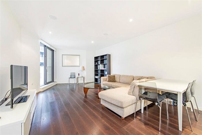 1 Bedroom Flat To Rent In Baltimore Wharf, South Quay, E14