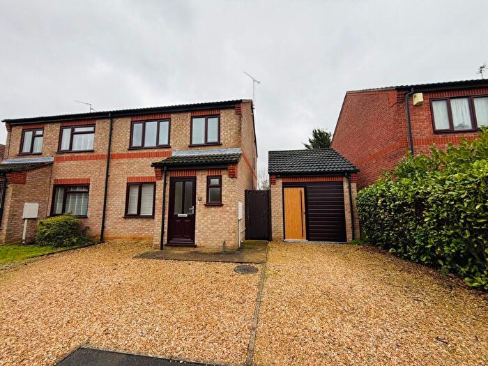 3 Bedroom House To Rent In Campion Grove, Stamford, PE9