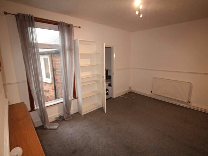 1 Bedroom Flat To Rent In Ashbourne Road, Derby, Derbyshire, DE22