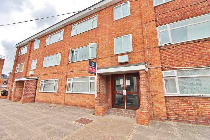 1 Bedroom Flat For Sale In Clive Road, Fratton, PO1