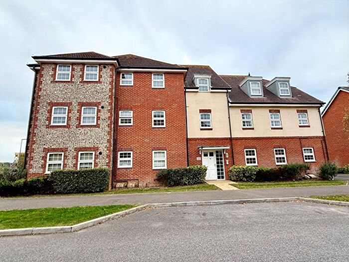 1 Bedroom Flat For Sale In Blackbourne Chase, Littlehampton, West Sussex, BN17