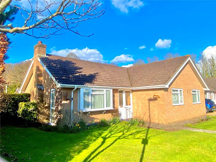3 Bedroom Bungalow For Sale In Roberts Close, Everton, Lymington, Hampshire, SO41