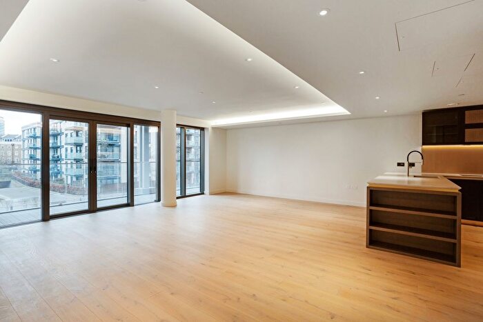 4 Bedroom Flat To Rent In Lots Road, London, SW10