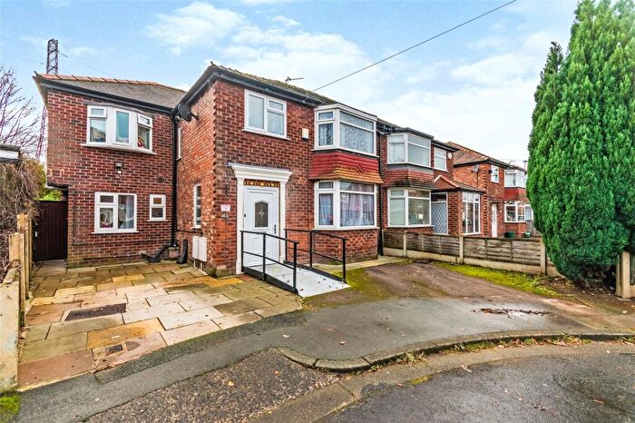 5 Bedroom Semi-Detached House For Sale In Farlands Drive, Didsbury, Manchester, Greater Manchester, M20