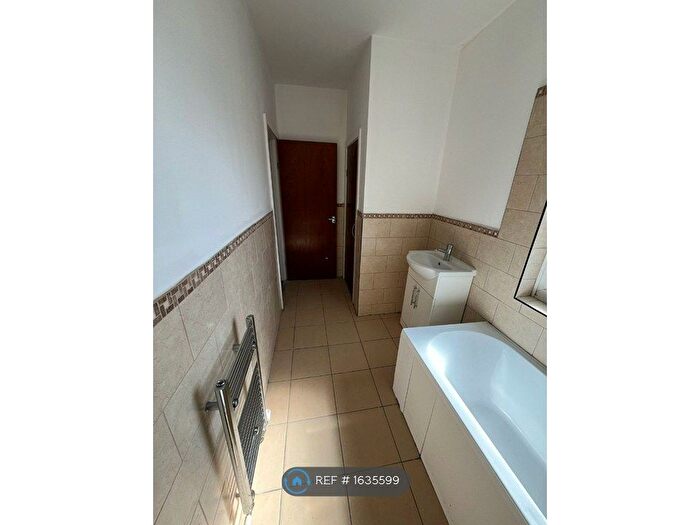 1 Bedroom Flat To Rent In Claremont Road, Seaforth, Liverpool, L21