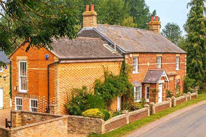 5 Bedroom Detached House For Sale In Wrayfields, Stotfold, Hitchin, Bedfordshire, SG5