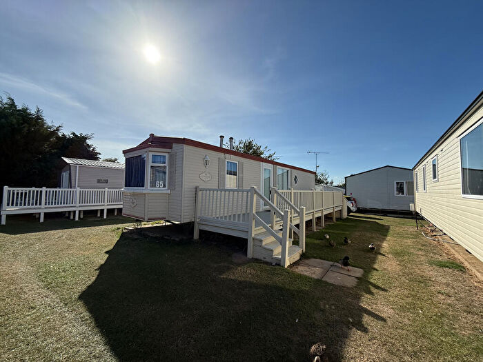 2 Bedroom Caravan For Sale In Manor Park Holiday Park, Manor Road, Hunstanton, Norfolk, PE36
