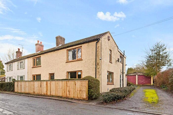 4 Bedroom Semi-Detached House For Sale In West Street, North Kelsey, LN7