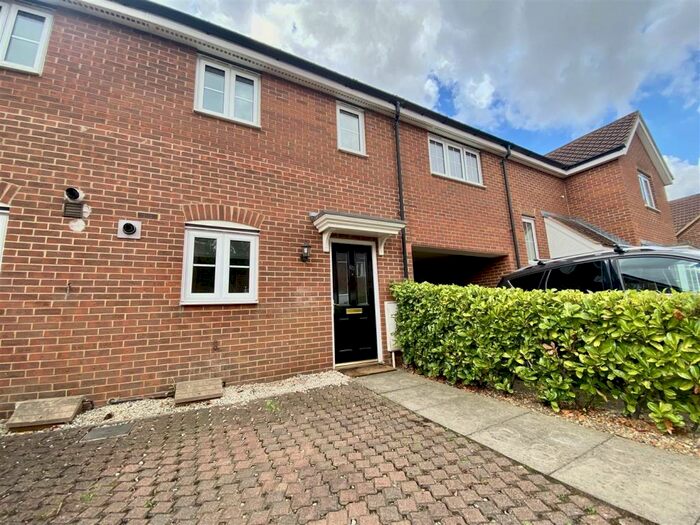 2 Bedroom Terraced House To Rent In Mountbatten Drive, Norwich, NR6