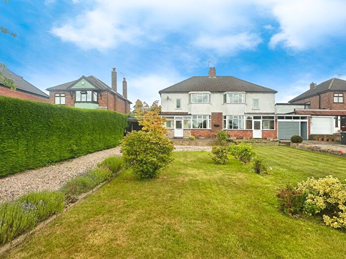 3 Bedroom Semi-Detached House For Sale In Windmill Lane, Wolverhampton, WV3